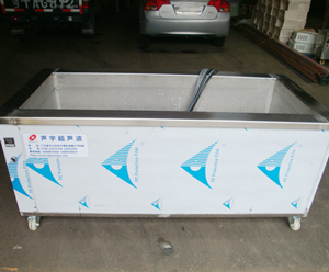 單槽式超聲波清洗機(jī) 單槽式超聲波清洗機(jī)